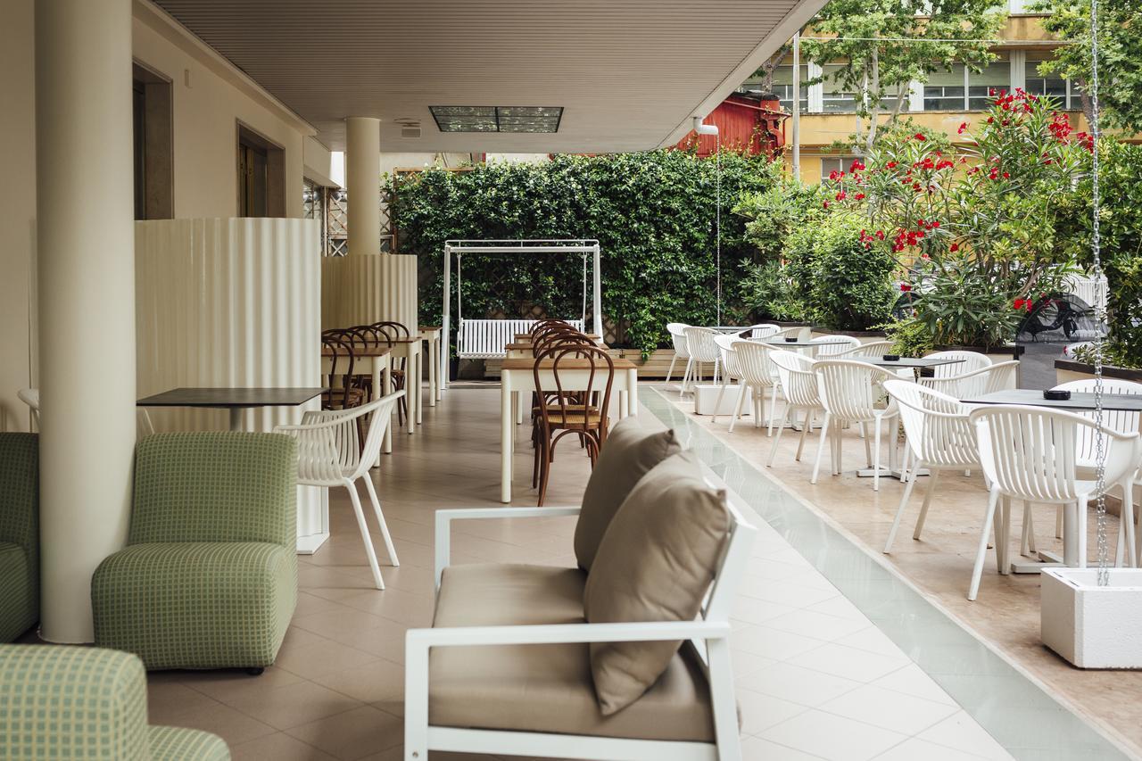 Hotel Montecarlo Rimini Exterior foto